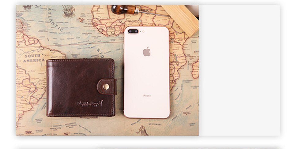 Men's Compact Leather Wallet